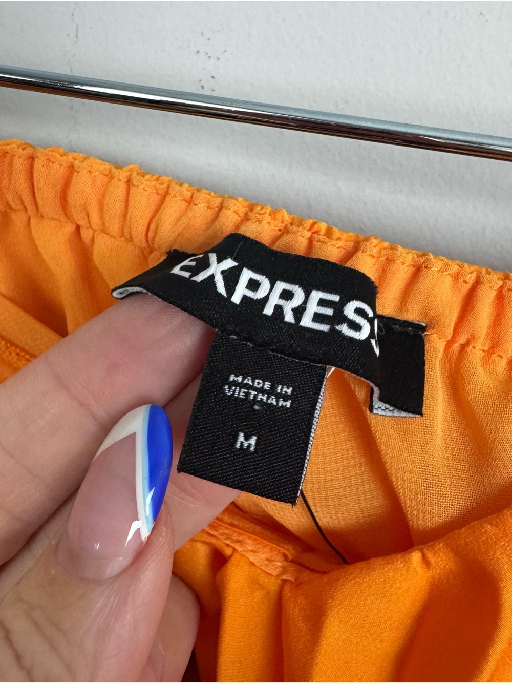 EXPRESS | NEW Off-the-Shoulder Pleated Orange Blouse Women’s Size Medium - Picture 4 of 9